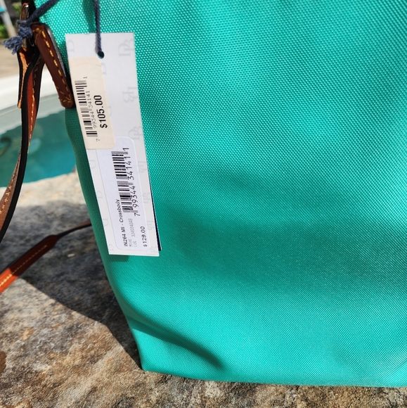 NWT Dooney and Bourke Canvas Crossbody Purse - Picture 5 of 6